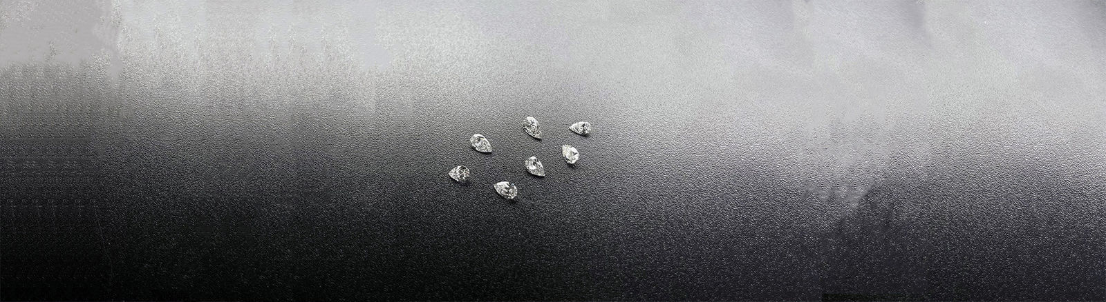 Viên kim cương được chứng nhận trong phòng thí nghiệm