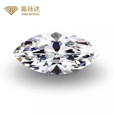 Hình dạng của mắt Kim cương đã được phòng thí nghiệm chứng nhận về màu trắng cho chiếc nhẫn Cắt rực rỡ